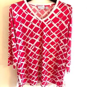 Susan Graver Women’s liquid knit top 3/4 sleeve V-Neck Geometric Print 1X Pink